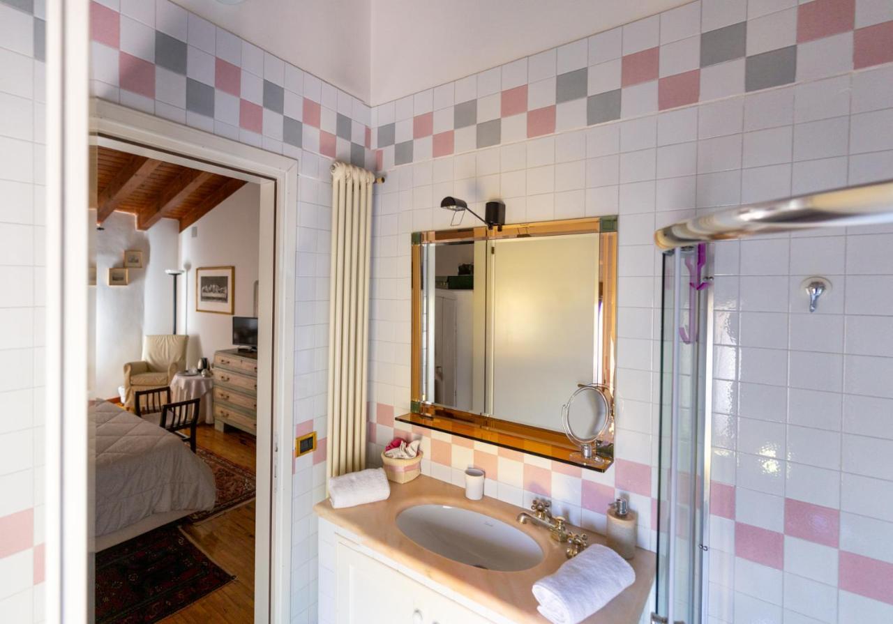 Отель Rosy25 San Michele  Экстерьер фото