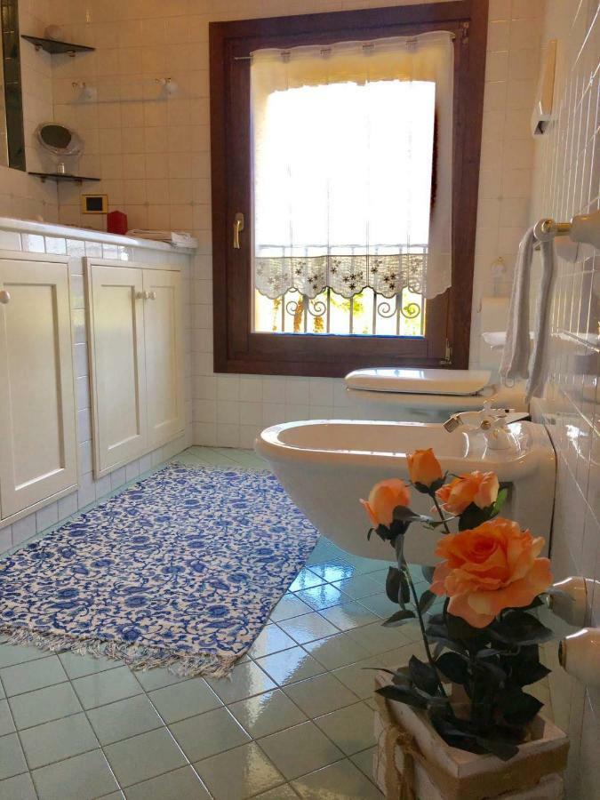Отель Rosy25 San Michele  Экстерьер фото